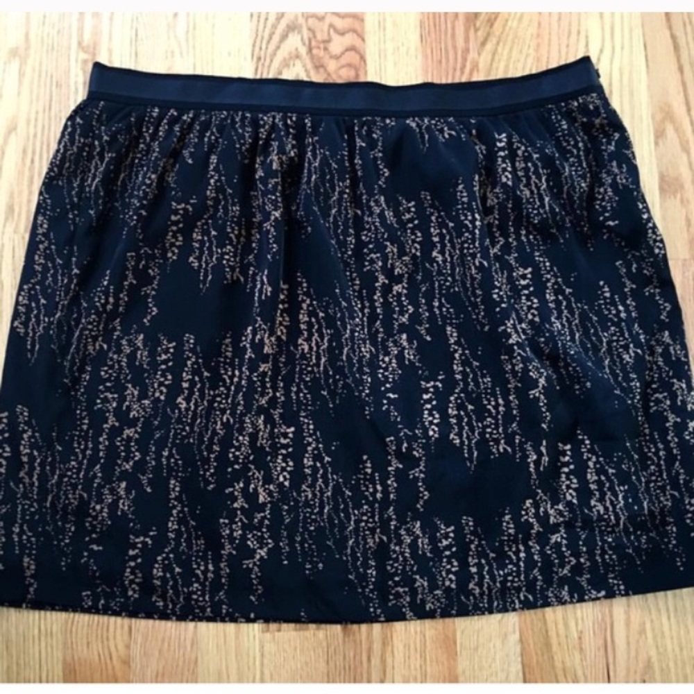 Gap skirt with pockets